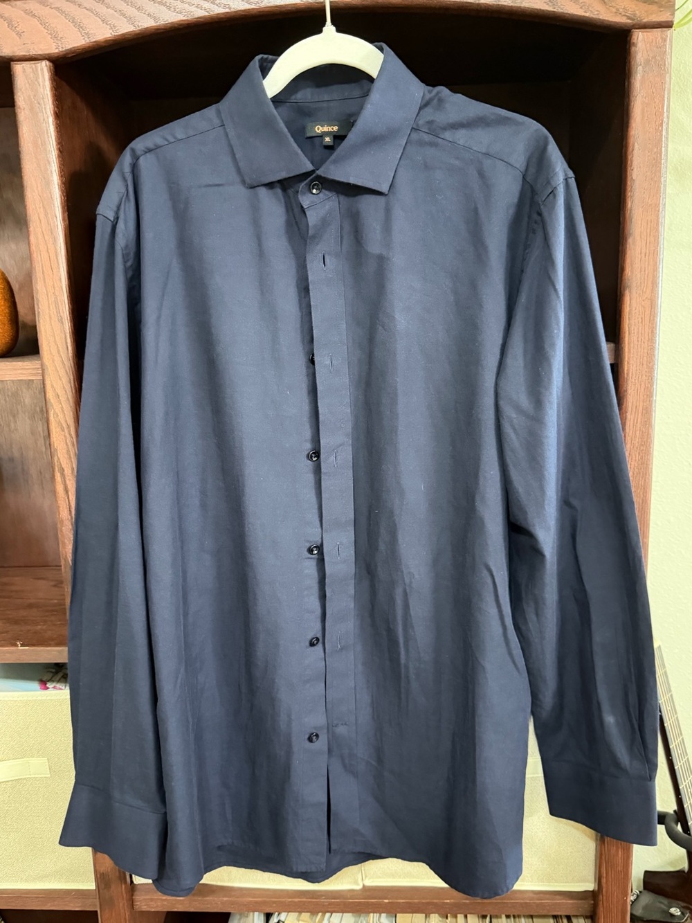 Quince Men's Navy Button-Up Shirt